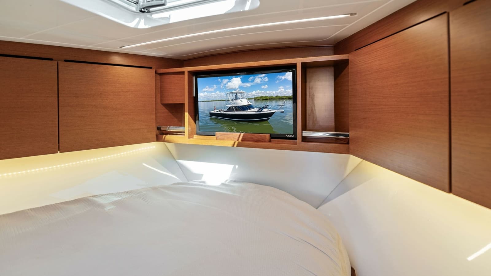 2019 Bertram 35 Flybridge - Photo 5