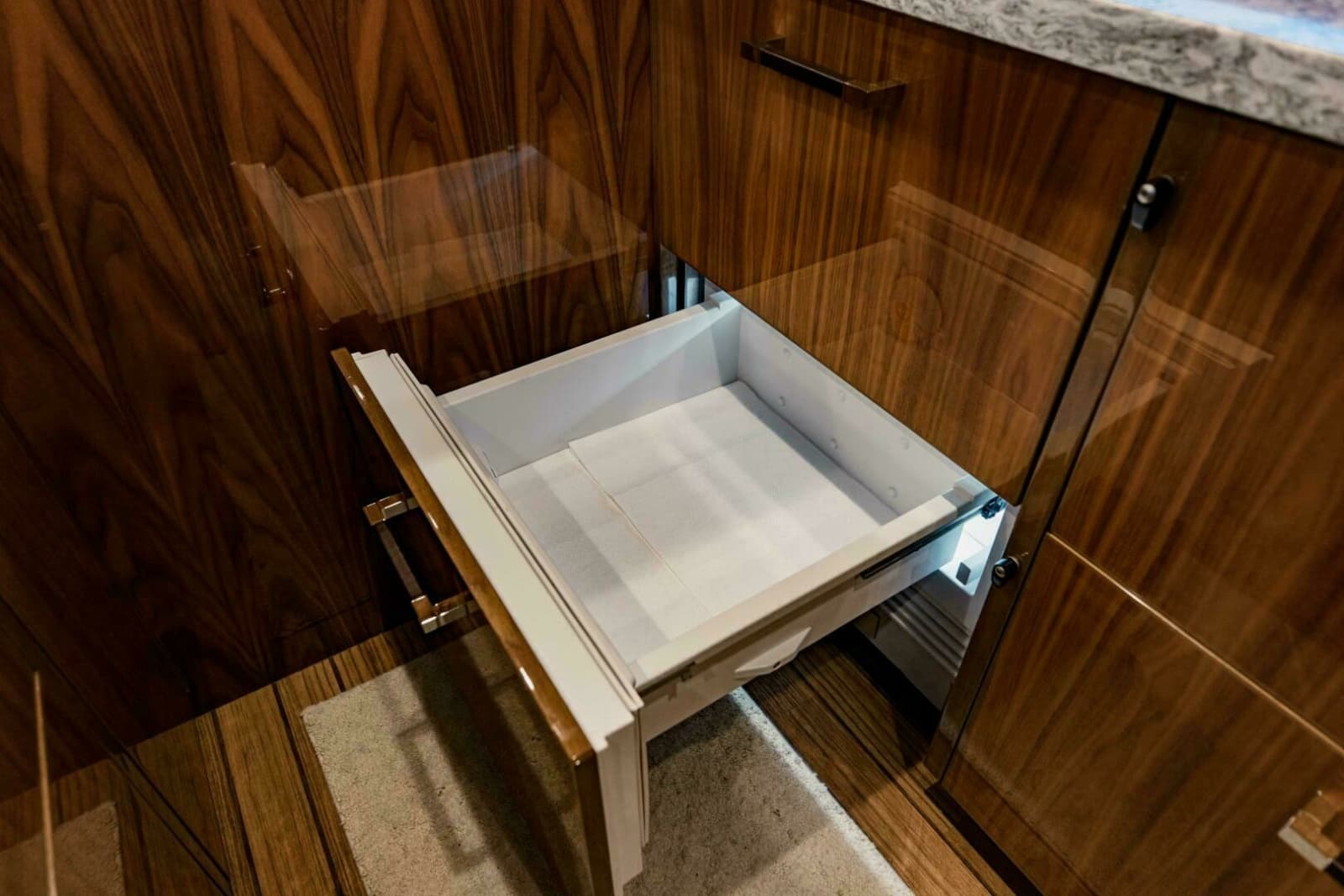2020 Viking 72 Enclosed Bridge - Photo 15