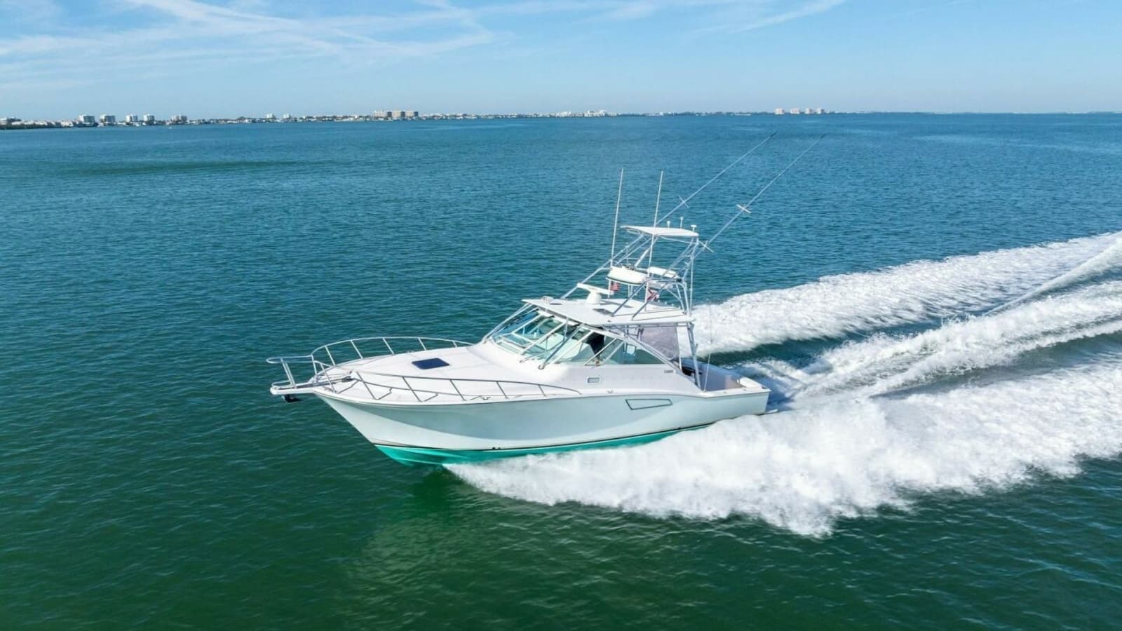 2005 Cabo 40 Express - Photo 11
