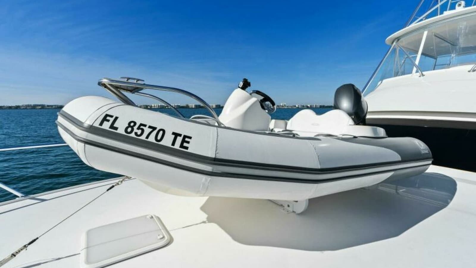 2013 Viking 55 Convertible - Photo 61