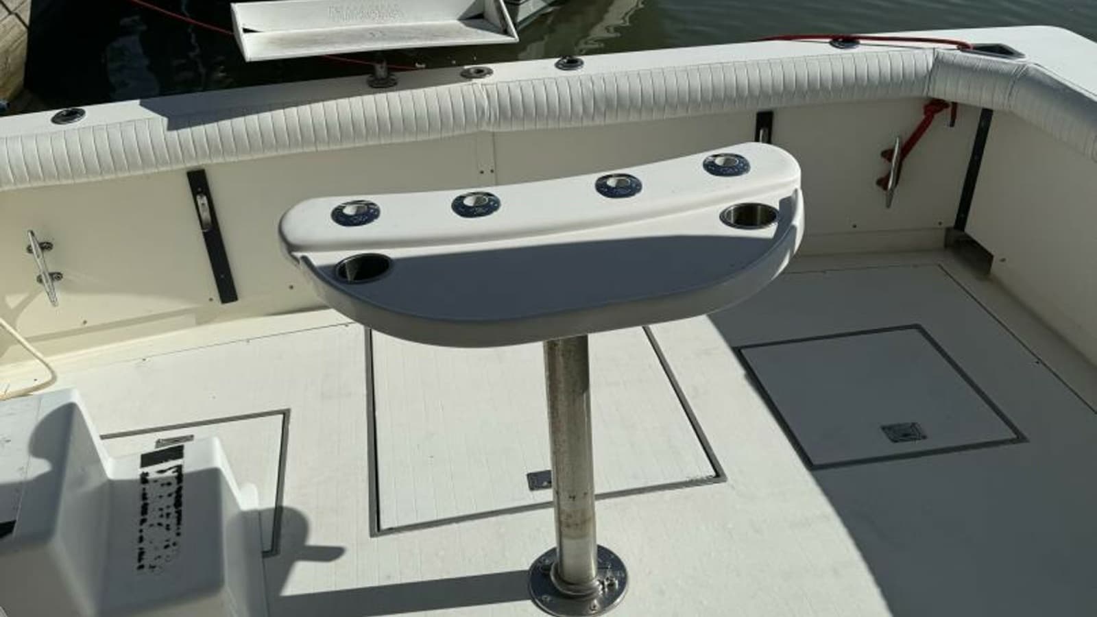1983 Bertram 385 Convertible - Photo 2