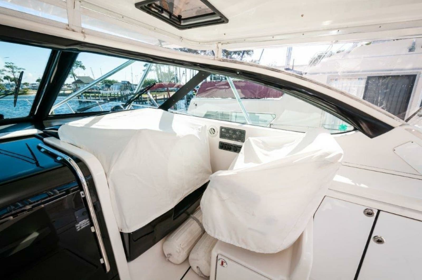 2003 Tiara Yachts 4200 Open - Photo 19