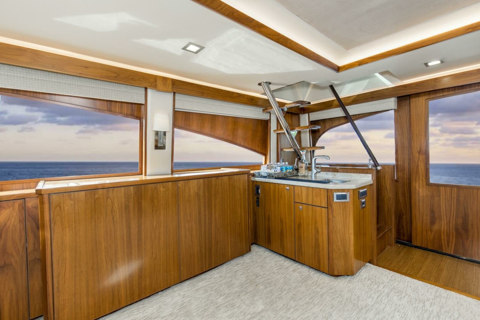 2016 Viking 92 Enclosed Bridge - Photo 7