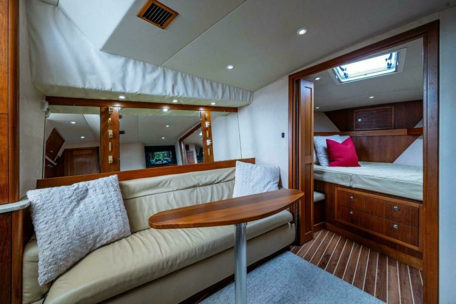 2007 Albemarle 36 Express - Photo 16