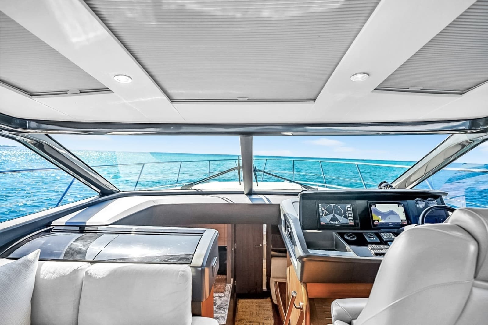 2016 Princess V58 - Photo 12