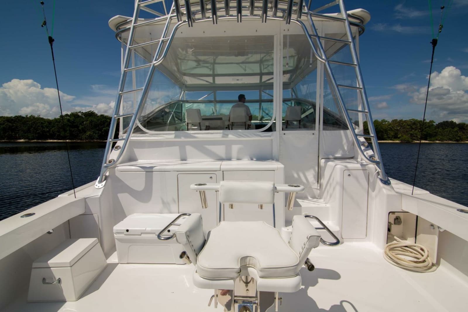2001 Viking 50 Express - Photo 40