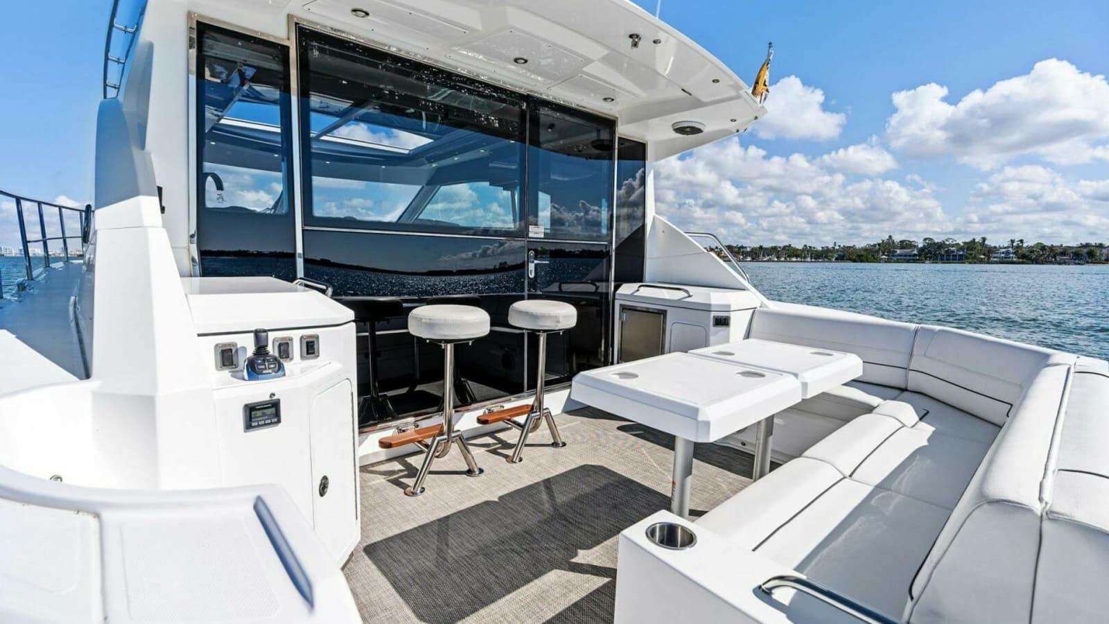 2019 Cruisers Yachts 45 Cantius - Photo 9