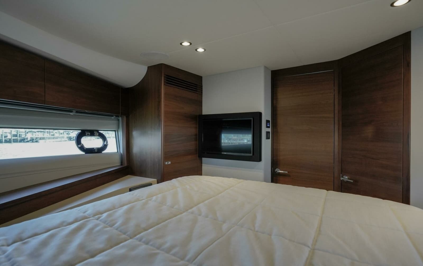 2021 Princess F50 - Photo 14