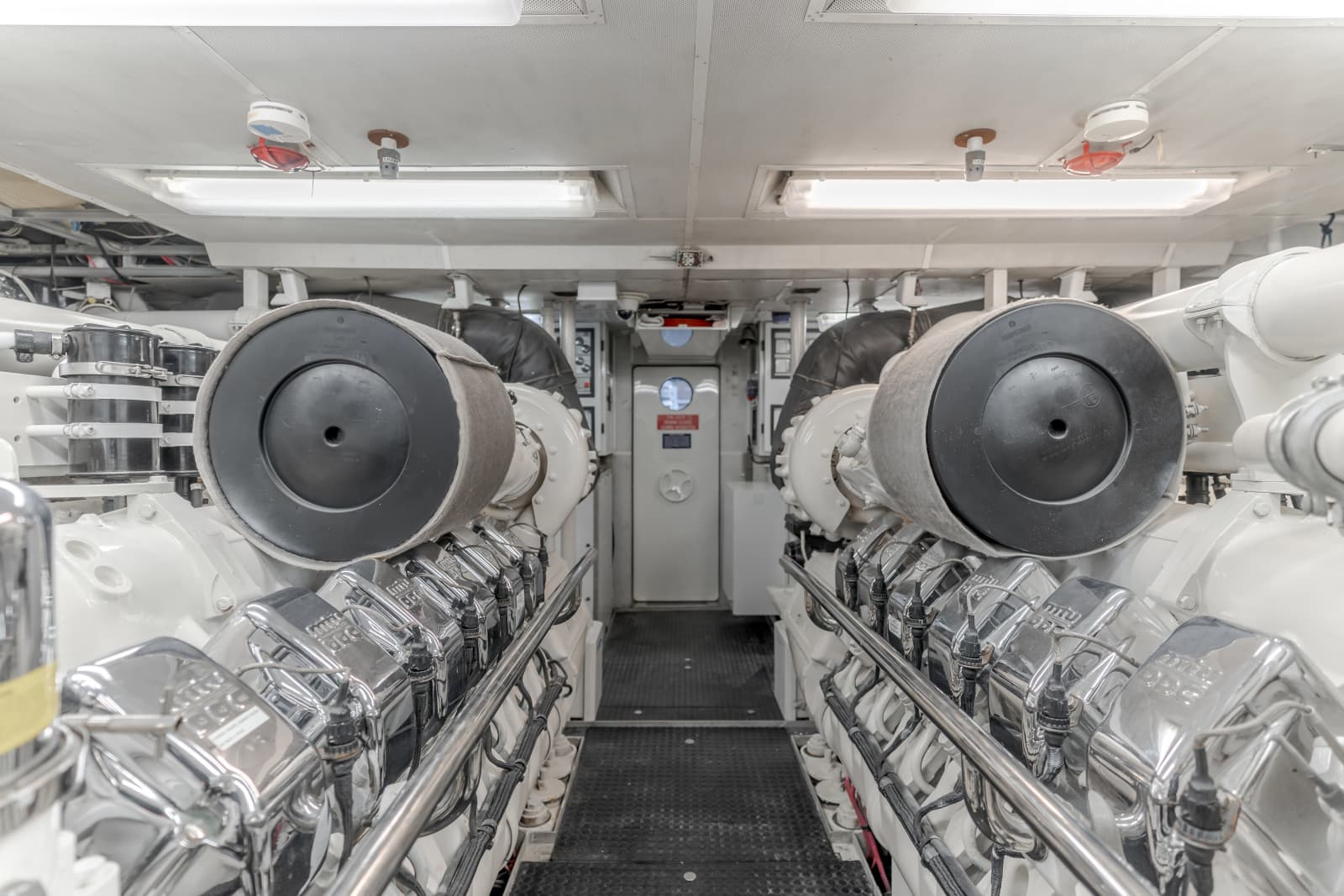 2002 Destiny 104 Raised Pilothouse - Photo 67