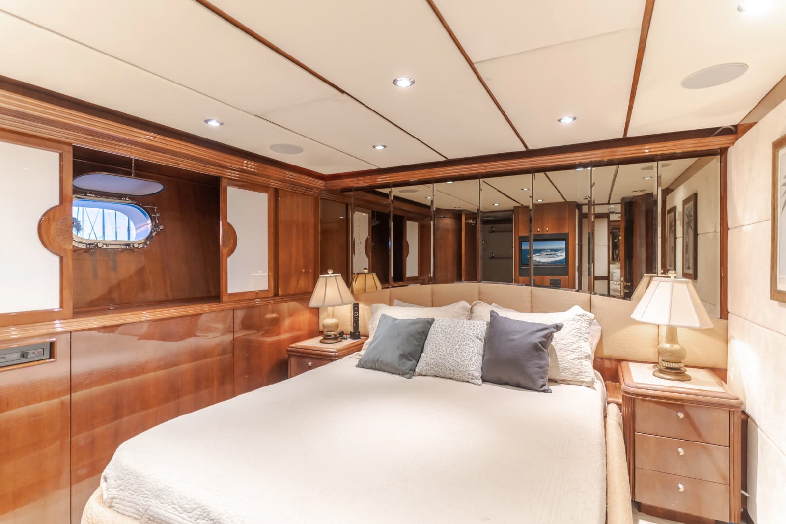 2002 Destiny 104 Raised Pilothouse - Photo 49
