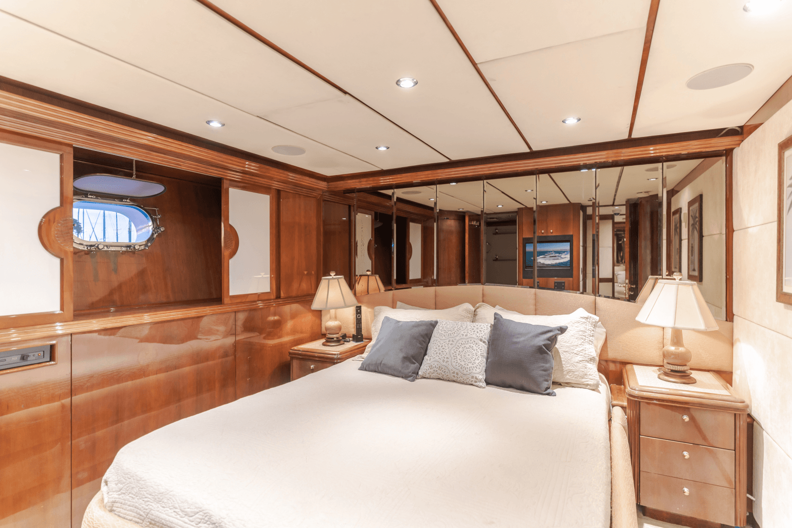 2002 Destiny 104 Raised Pilothouse - Photo 49