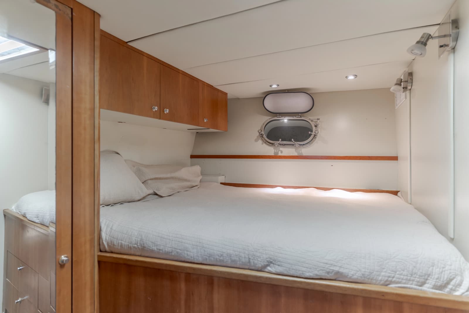 2002 Destiny 104 Raised Pilothouse - Photo 55