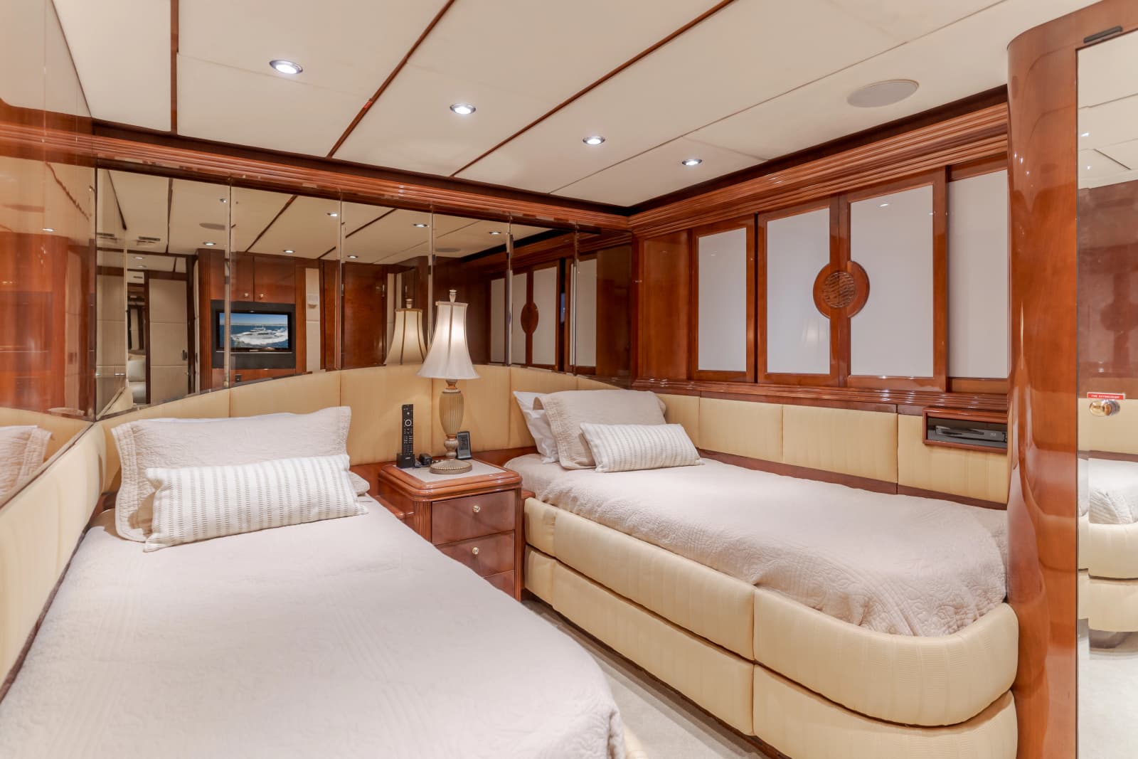 2002 Destiny 104 Raised Pilothouse - Photo 52