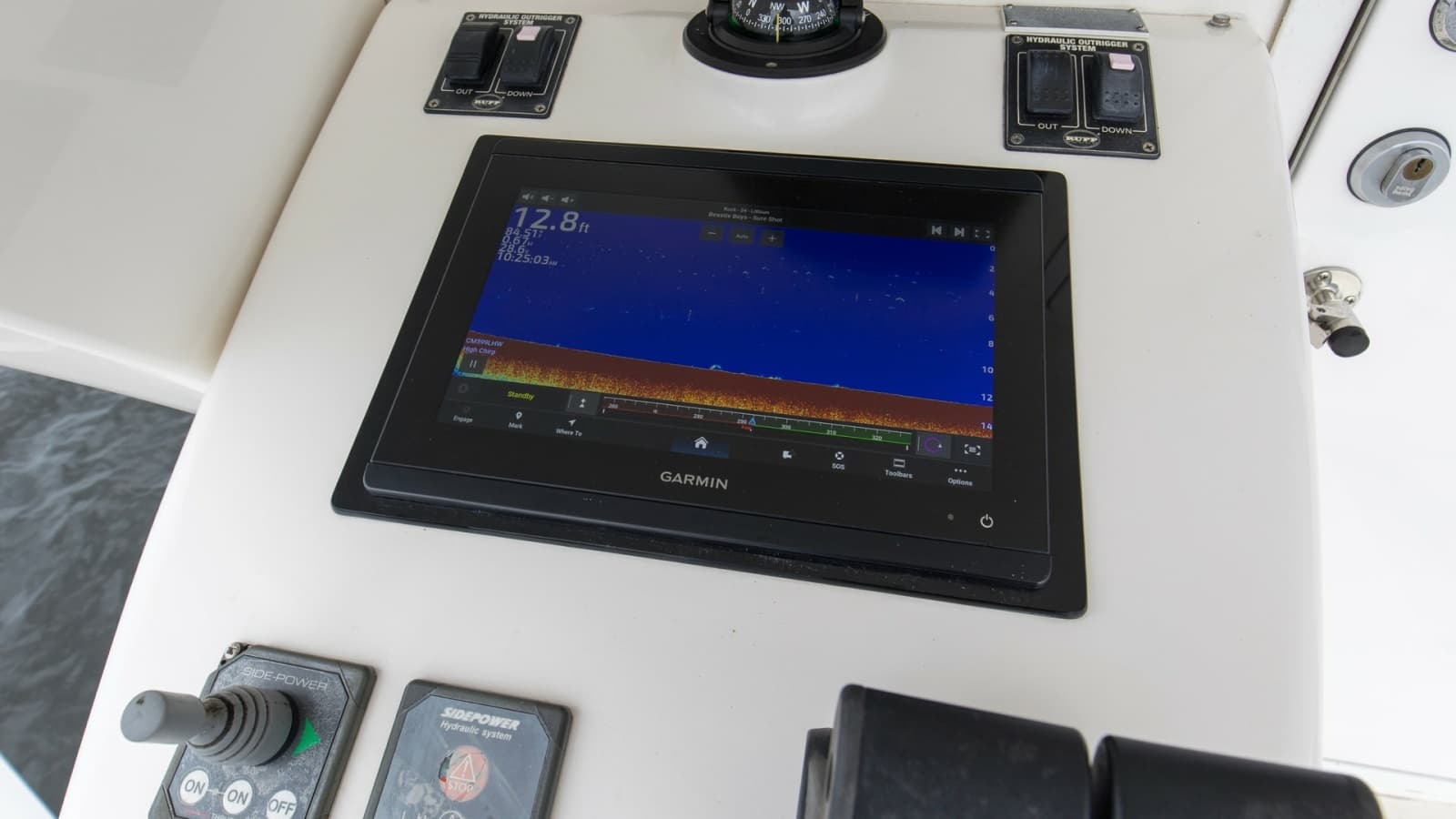 2007 Viking 74 Enclosed Bridge - Photo 37