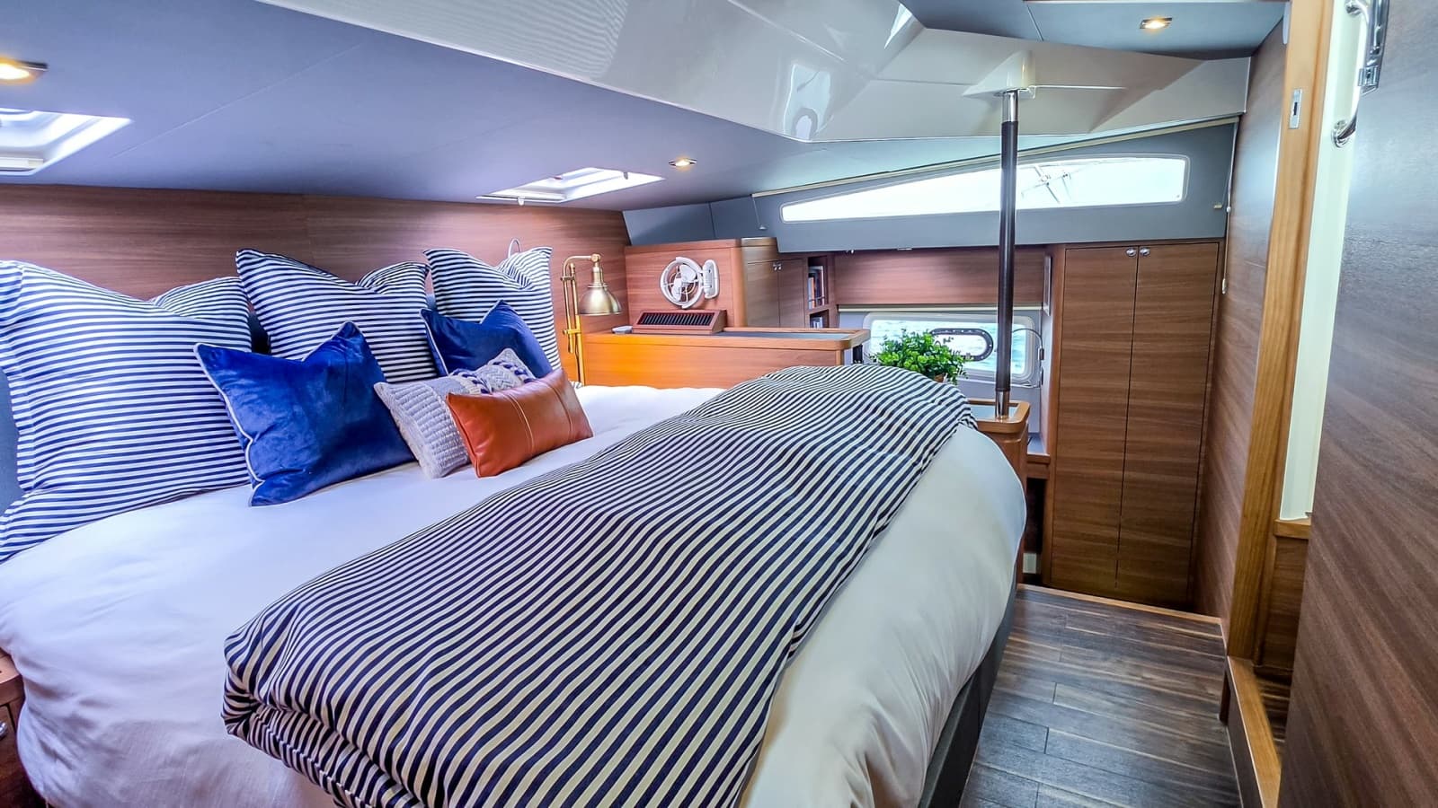 2023 Aquila 44 Catamaran - Photo 17