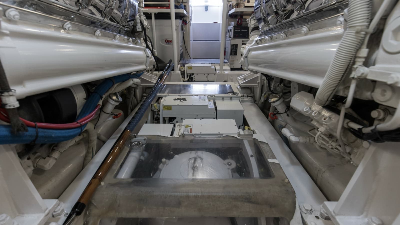 2005 Viking 61 Enclosed Bridge - Photo 68