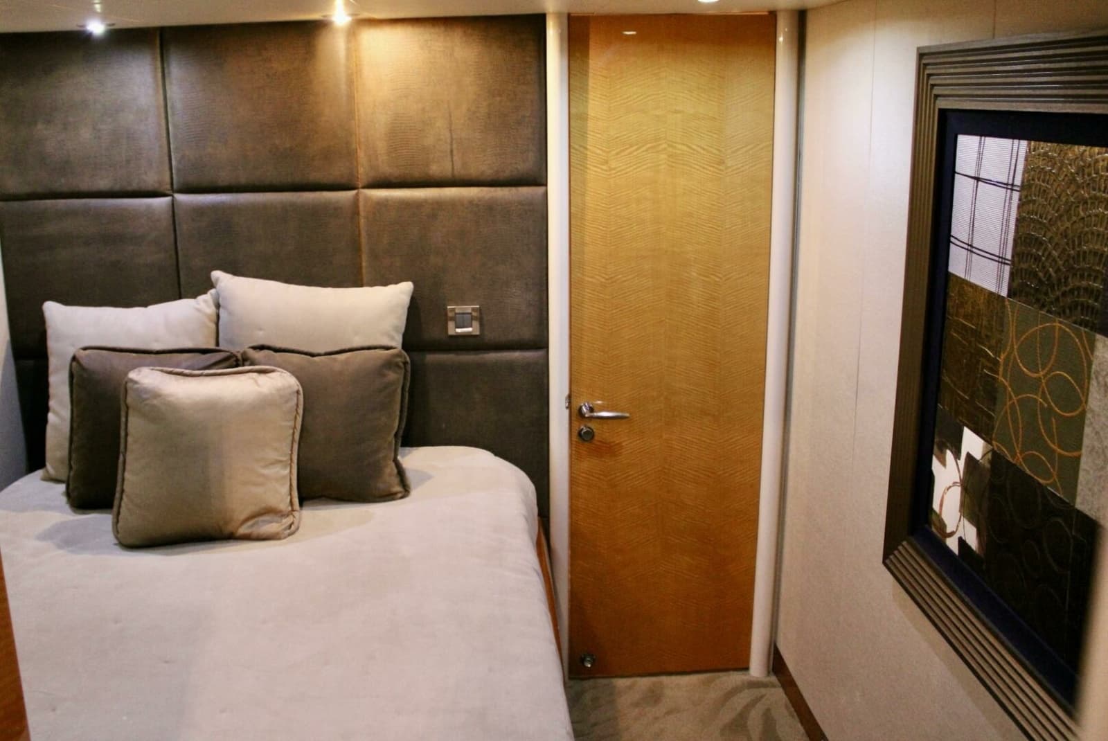 2007 Lazzara Yachts 74 Motor Yacht - Photo 125