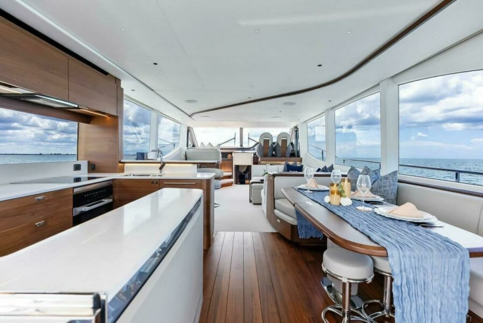 2024 Princess Y72 Motor Yacht - Photo 63