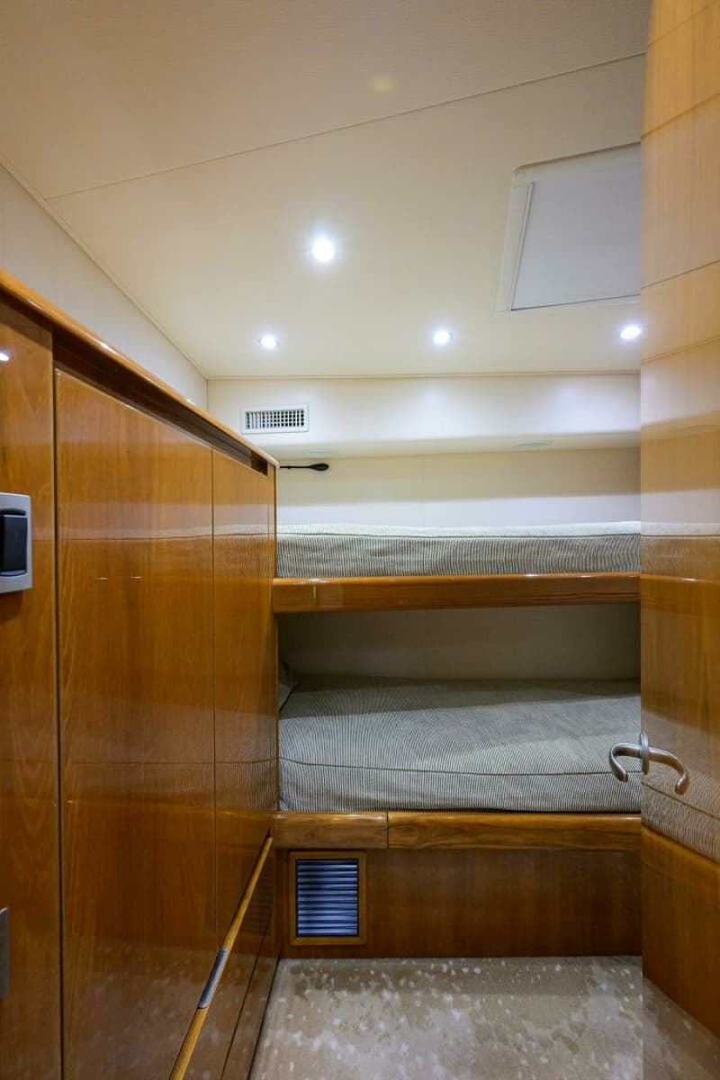 2014 Viking 76 Enclosed Bridge - Photo 39