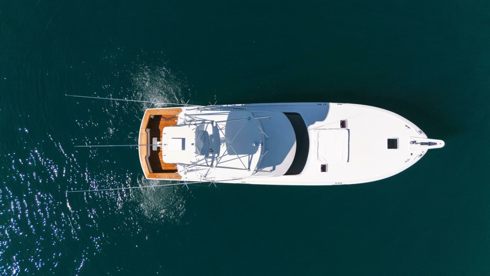 2001 Hatteras 60 Convertible - Photo 4