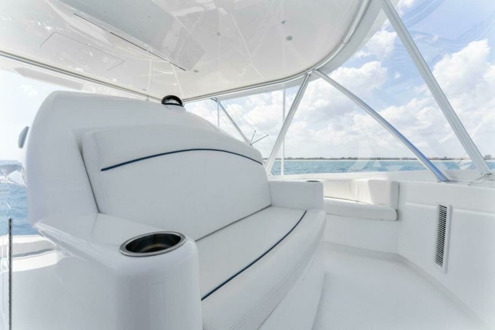 2021 Viking 54 Convertible - Photo 39
