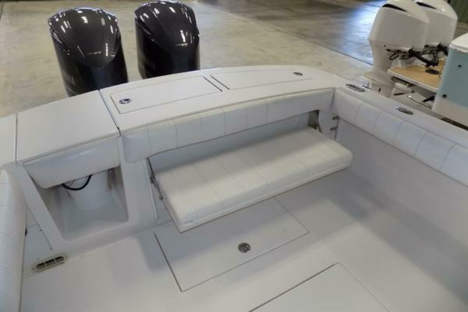 2013 Regulator 34SS - Photo 24