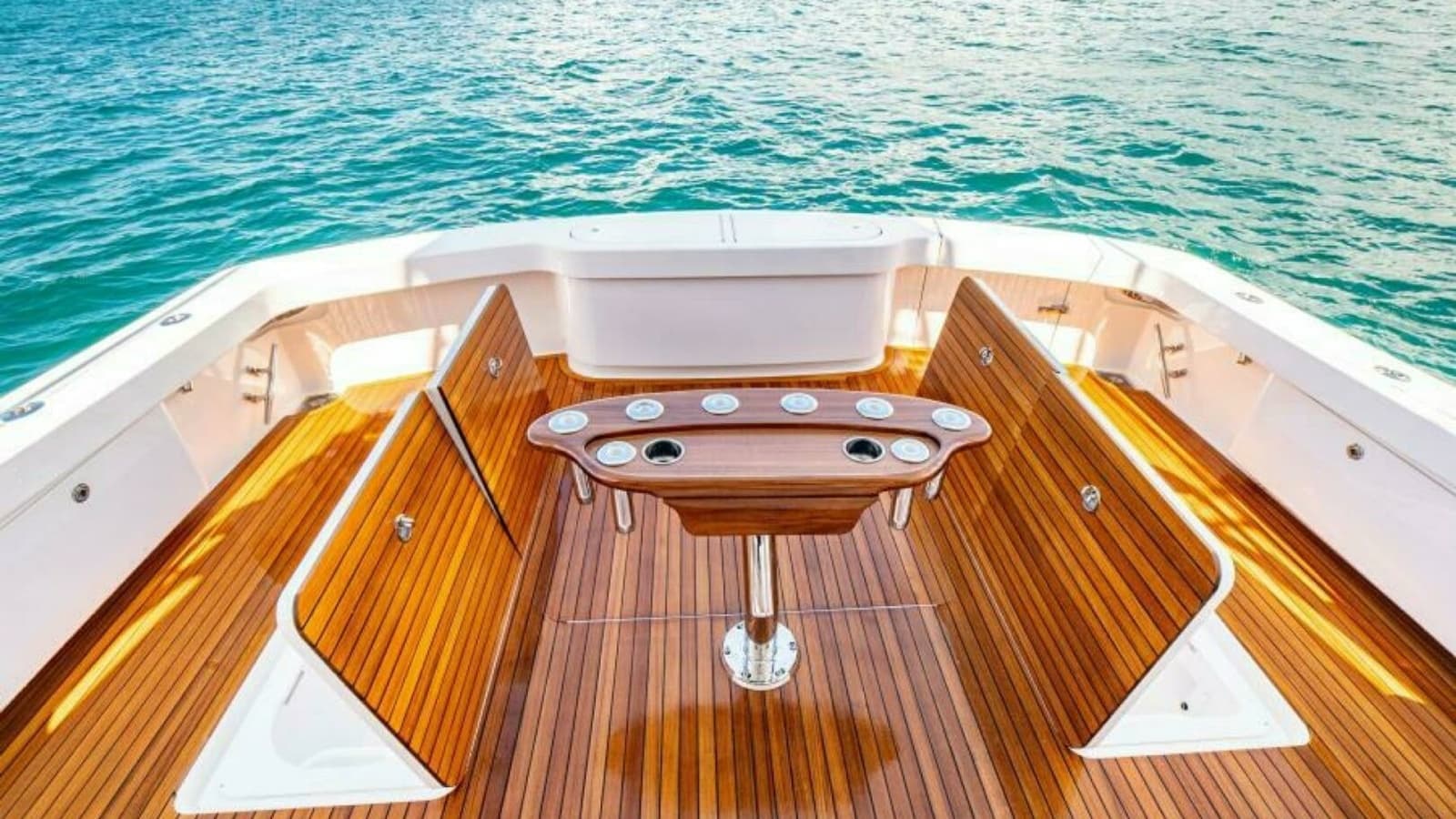 2023 Viking 64 Convertible - Photo 4
