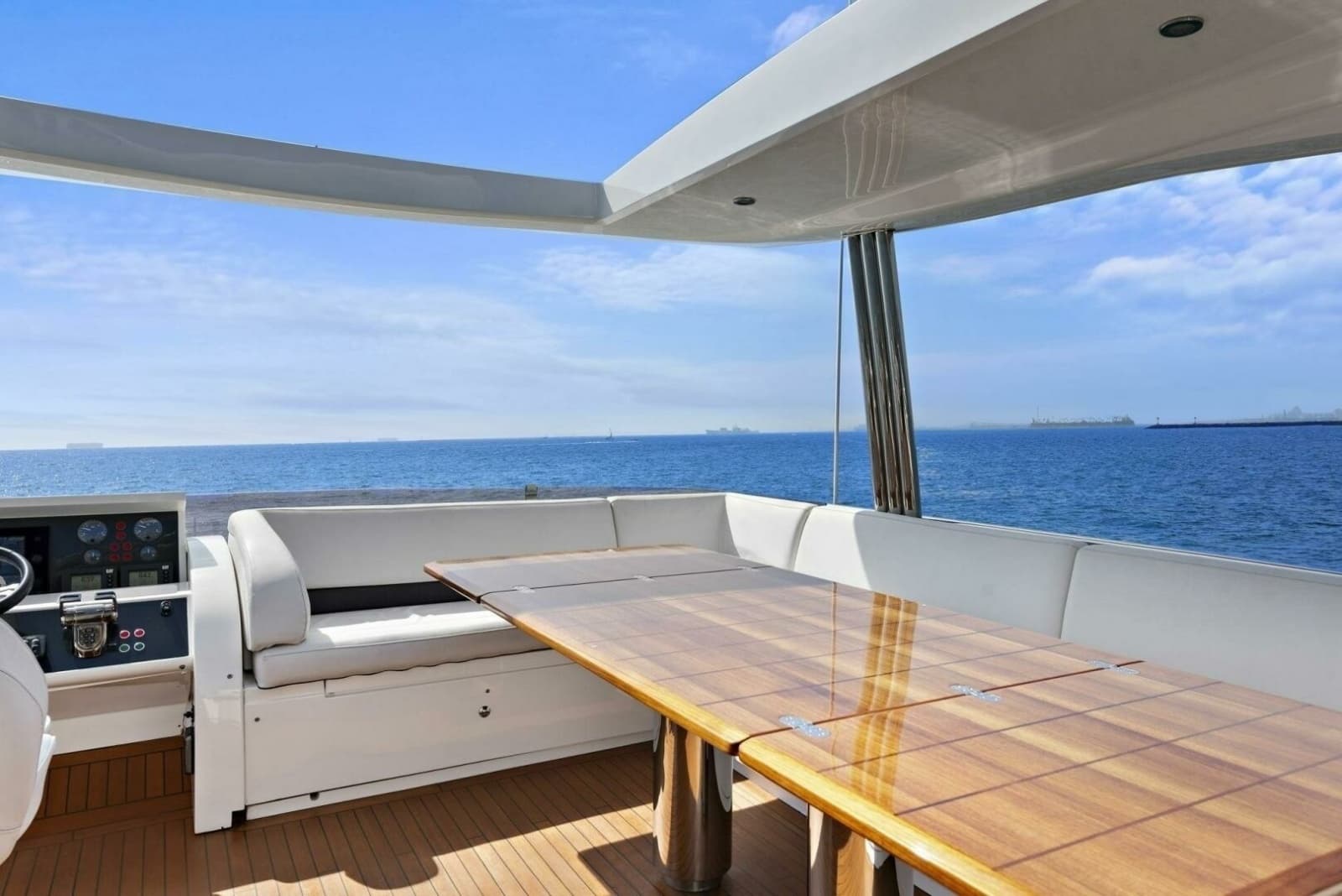2015 Princess 72 Motoryacht - Photo 10