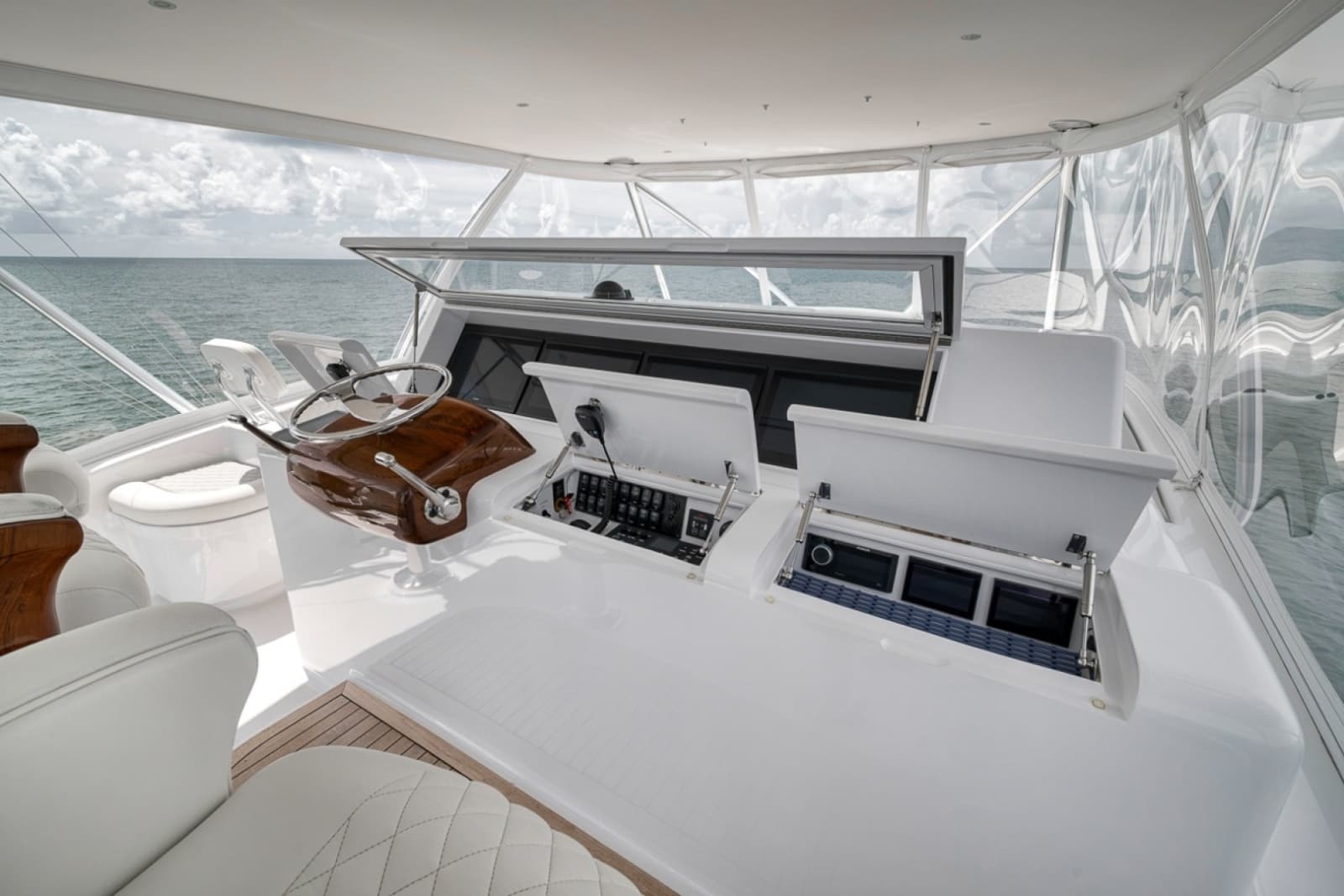 2021 Weaver 75 Convertible - Photo 43