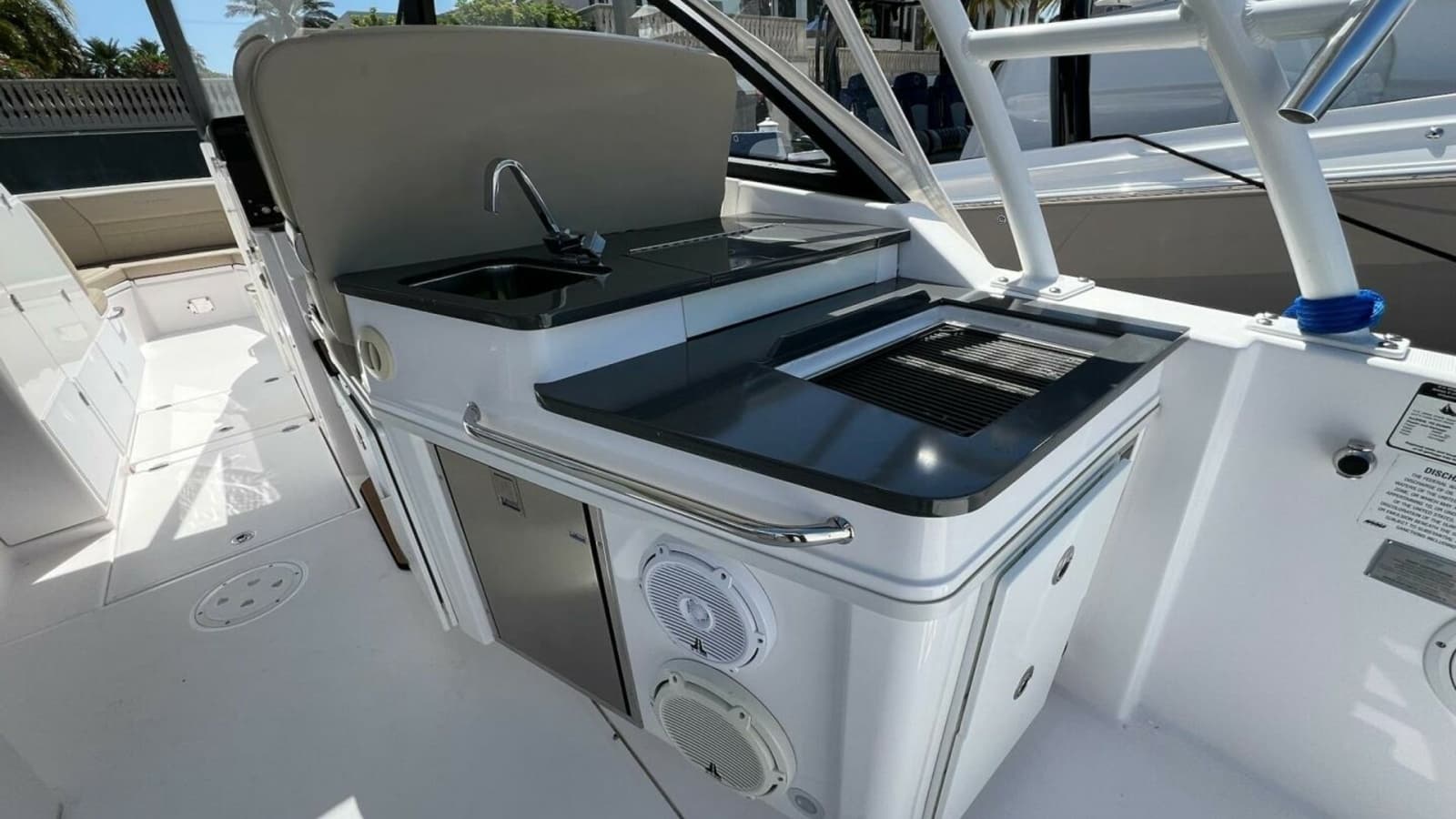 2019 Everglades 340 Dual Console - Photo 16