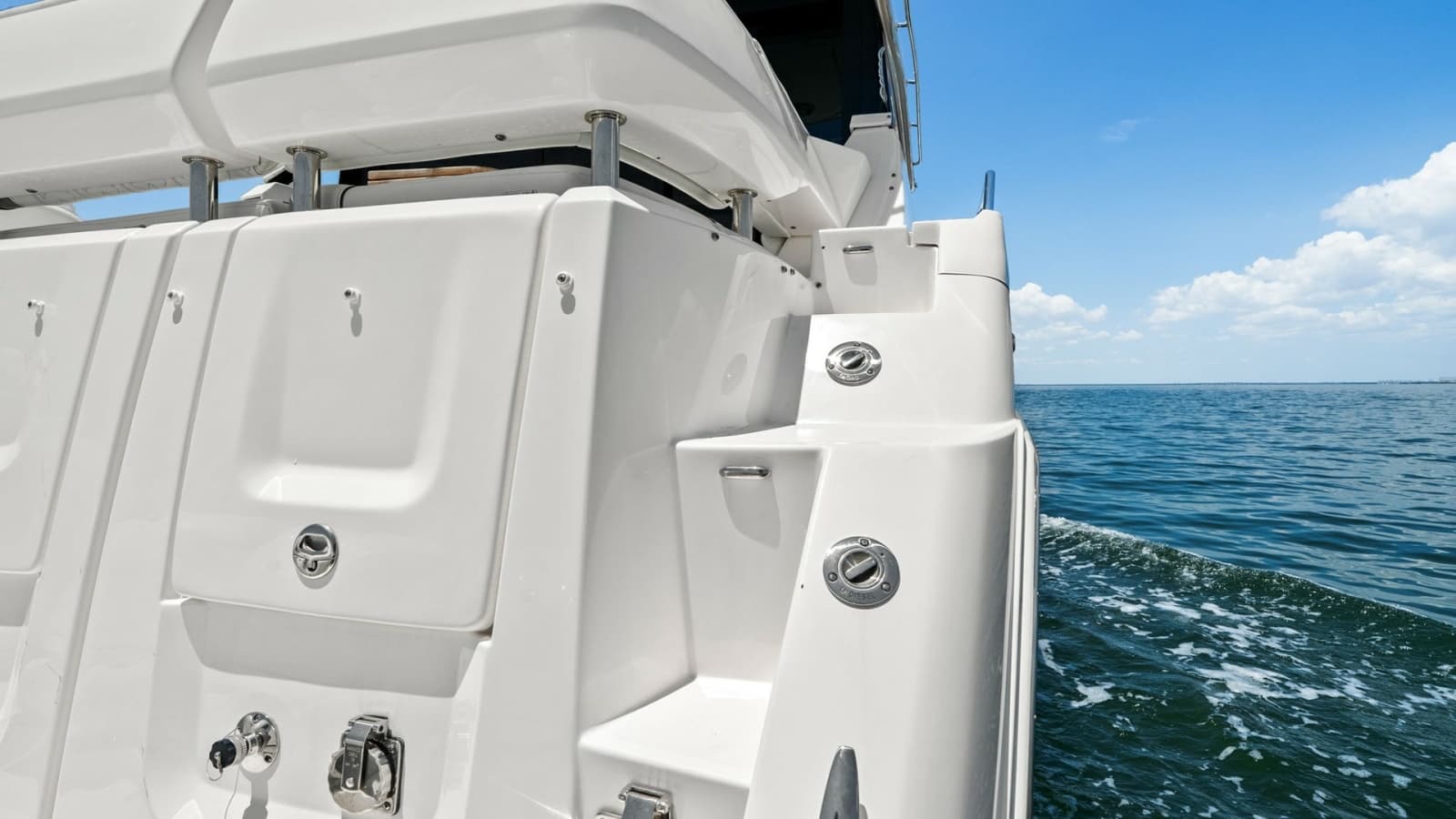 2025 Regal 38 XO - Photo 43