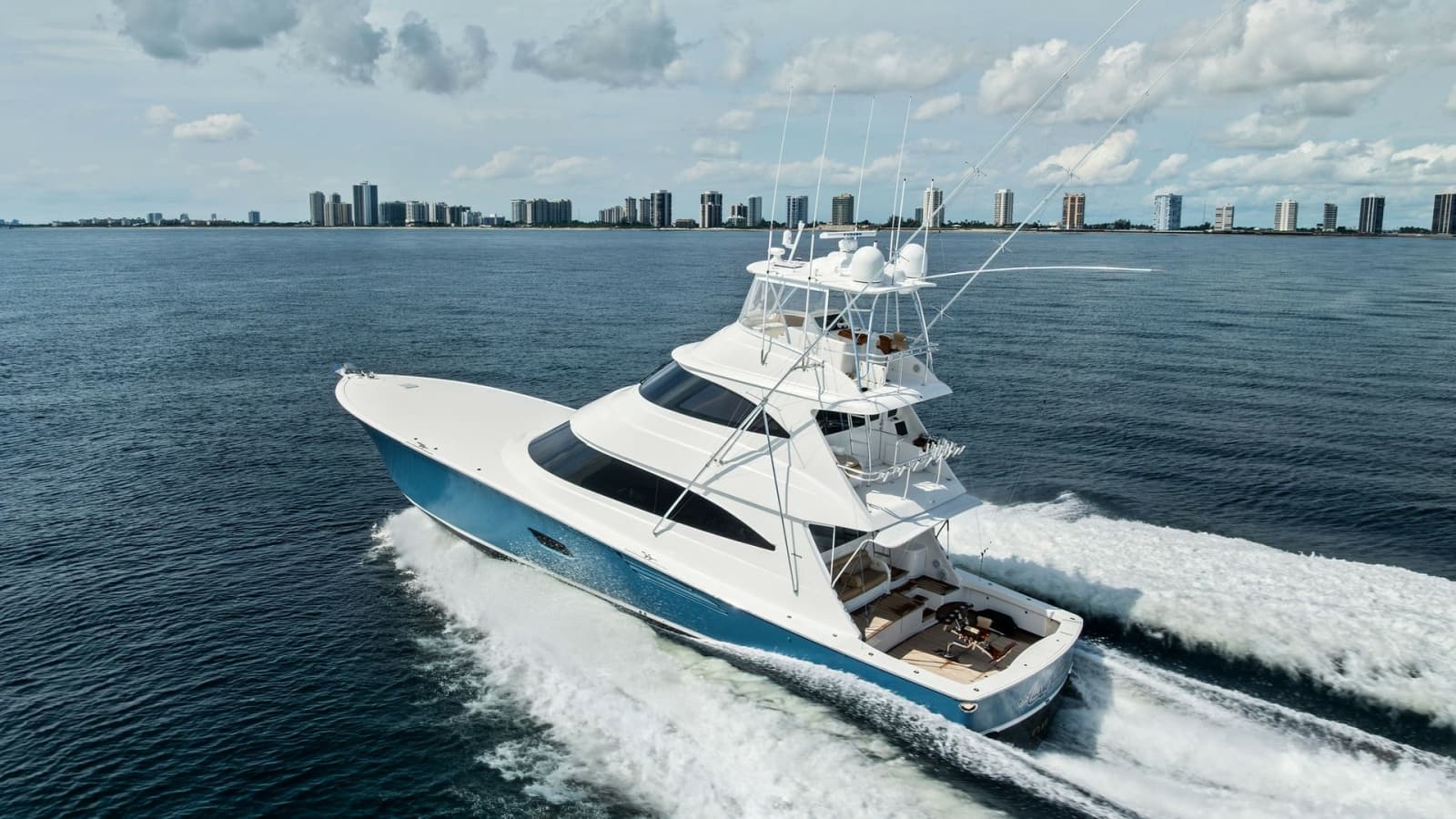 2017 Viking 80 Convertible - Photo 85