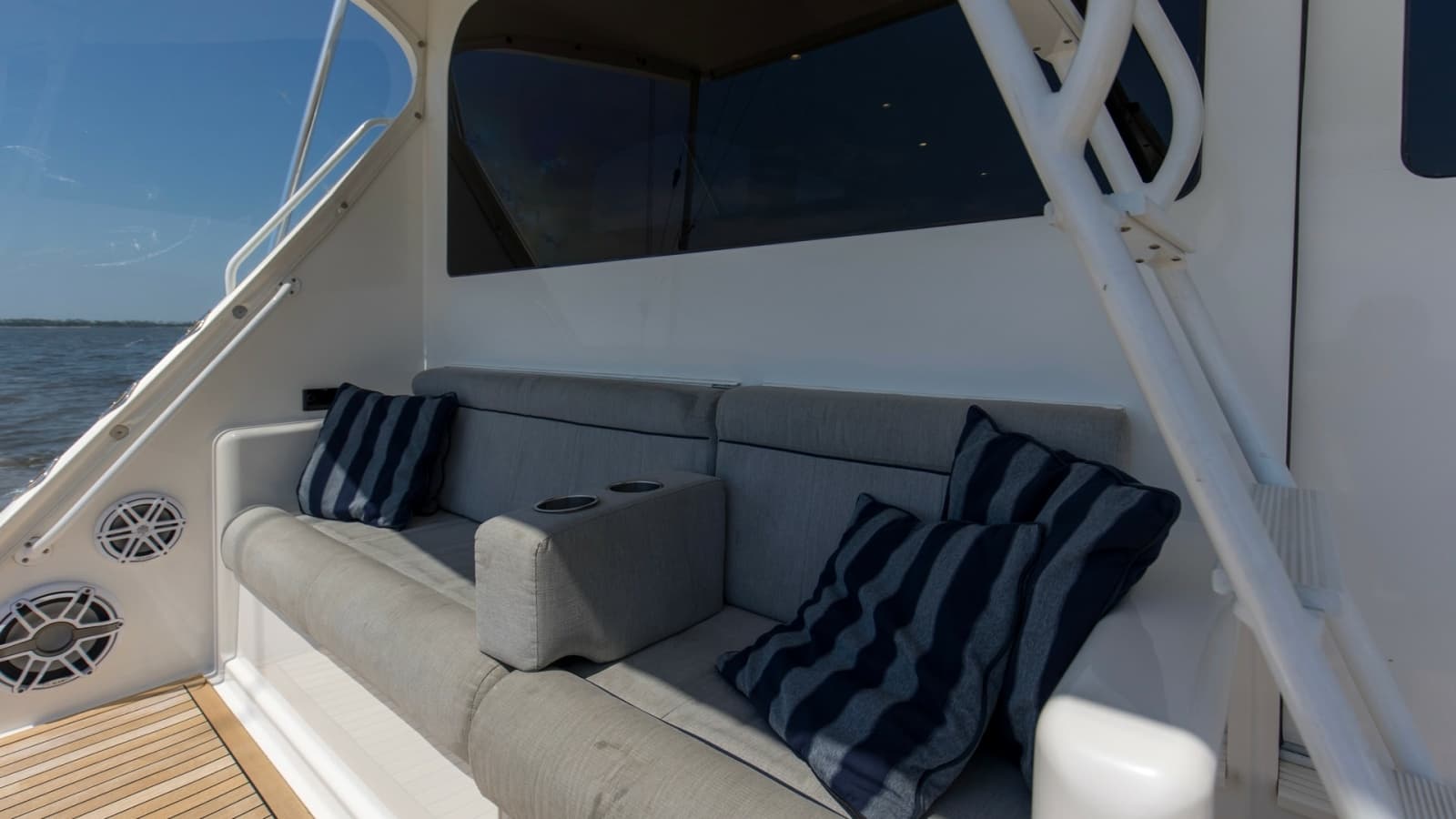 2007 Viking 64 Enclosed Bridge - Photo 42