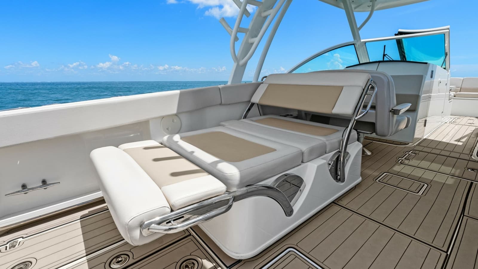 2019 Boston Whaler 320 Vantage - Photo 23