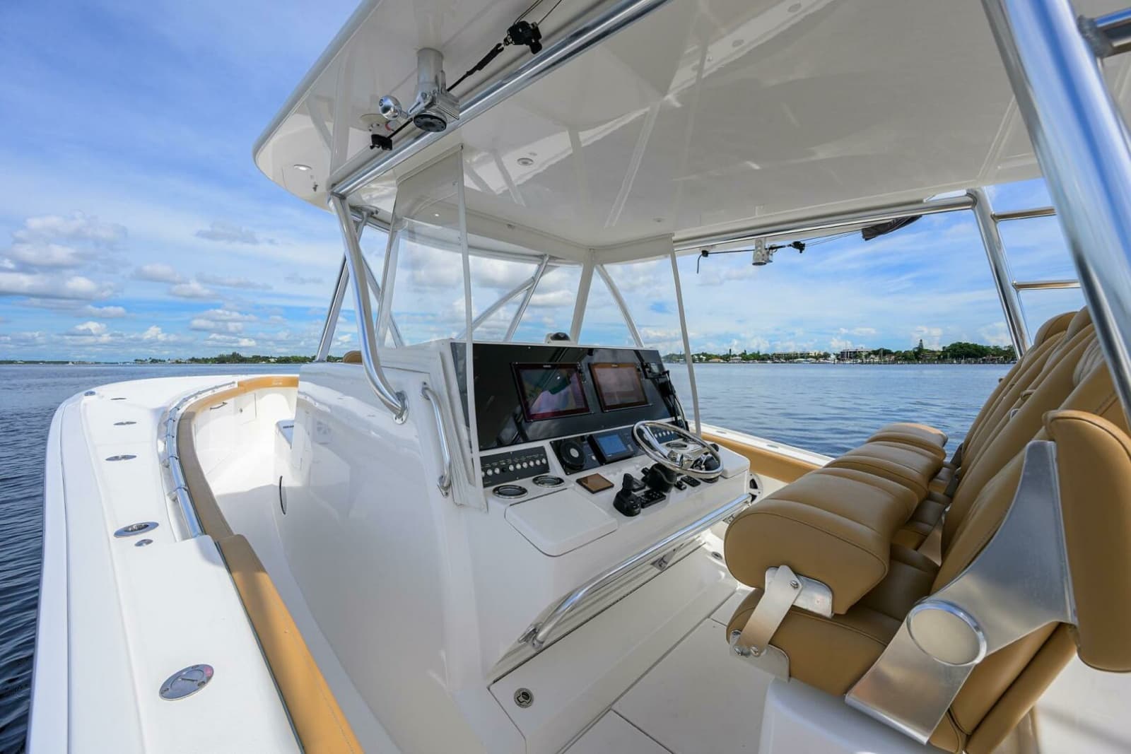 2018 Buddy Davis 42 Center Console - Photo 12
