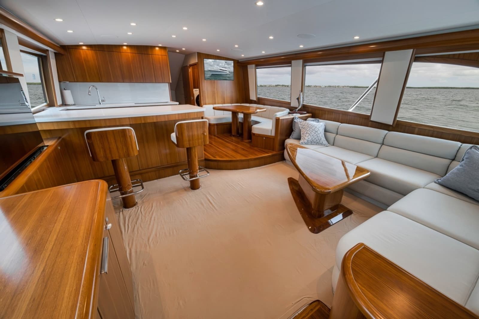 2021 Weaver 75 Convertible - Photo 20