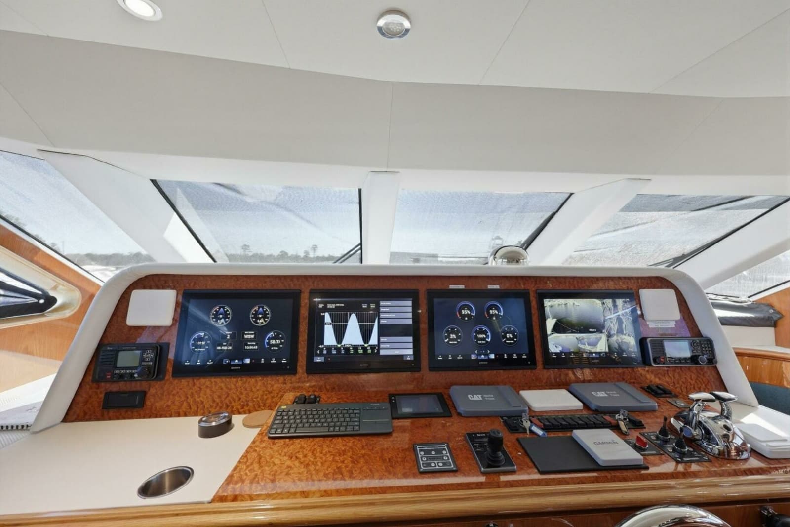 2008 Cheoy Lee 95 Motor Yacht - Photo 27