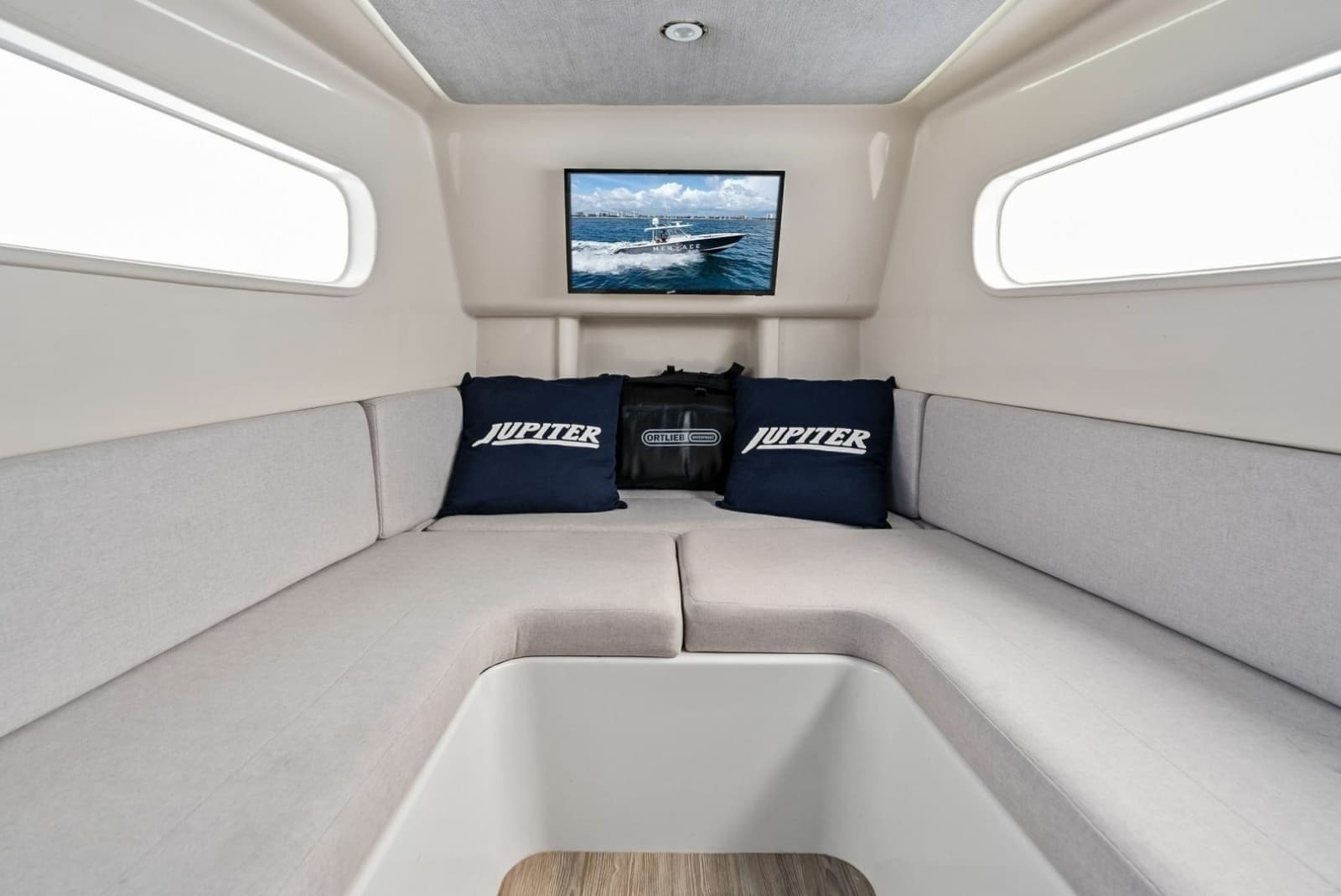 2020 Jupiter 43 SF - Photo 6