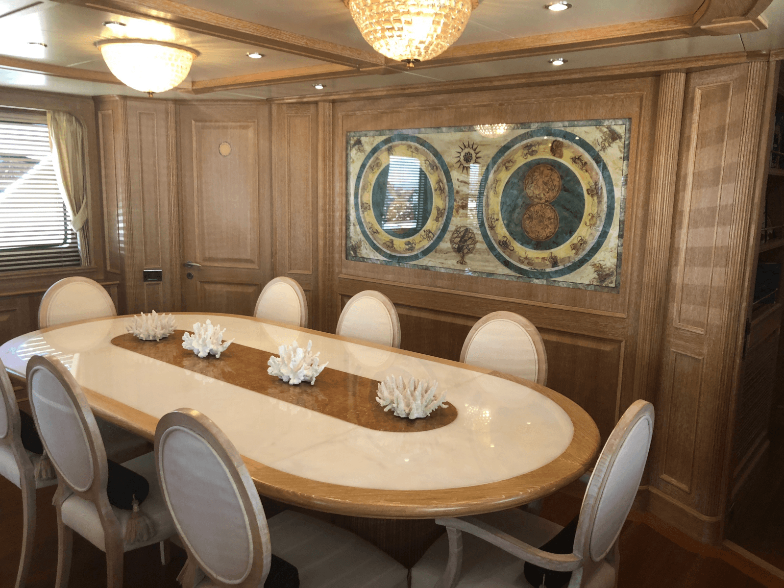 2004 Benetti Cockpit - Photo 8