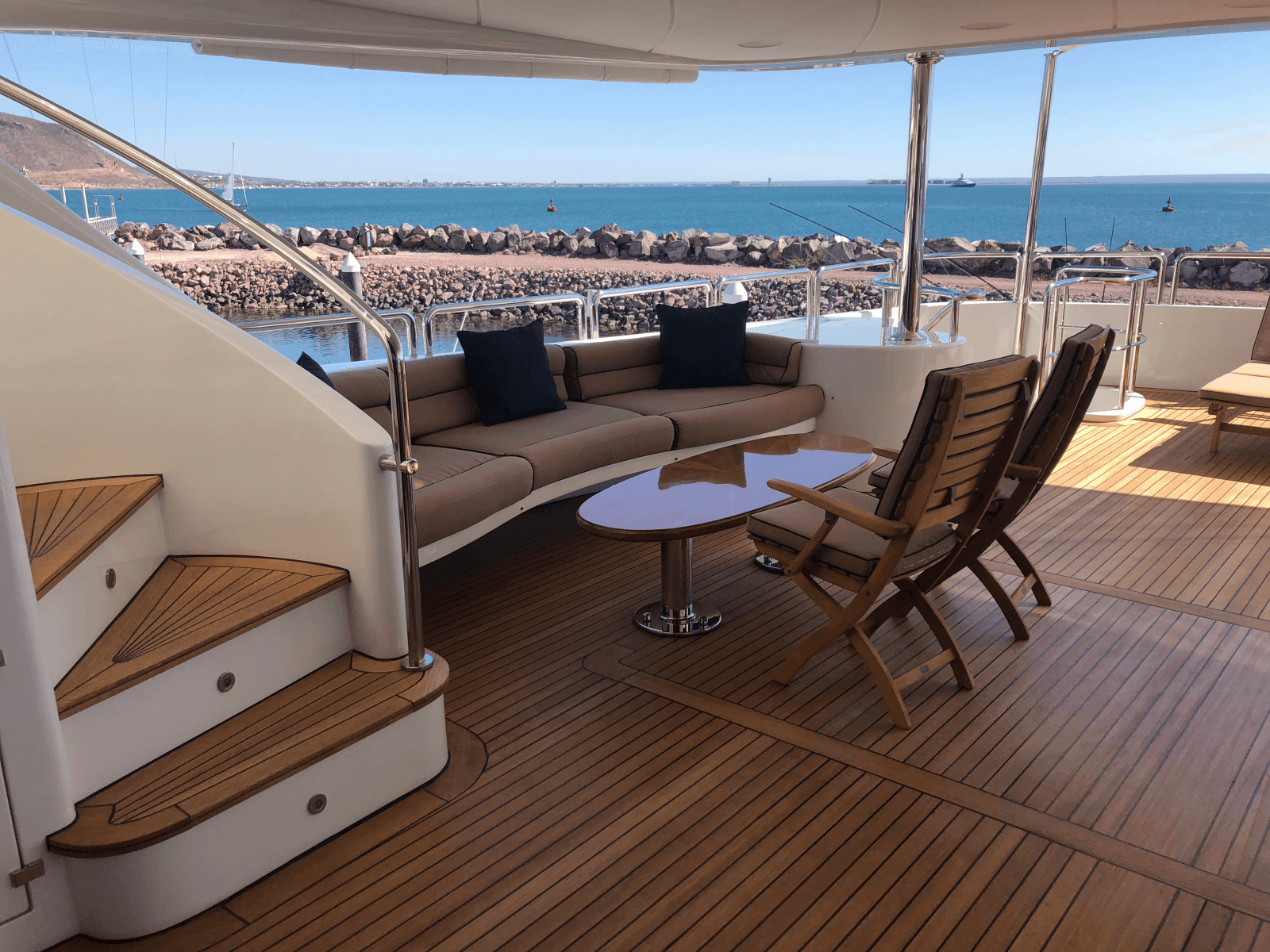 2004 Benetti Cockpit - Photo 5