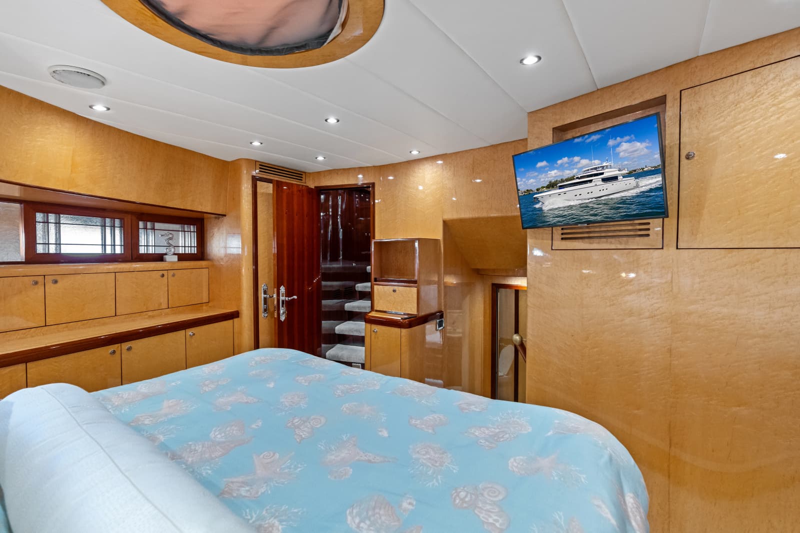 2005 Johnson 87' Motor Yacht - Photo 62