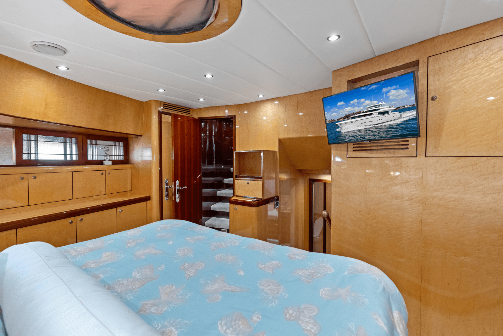 2005 Johnson 87' Motor Yacht - Photo 62