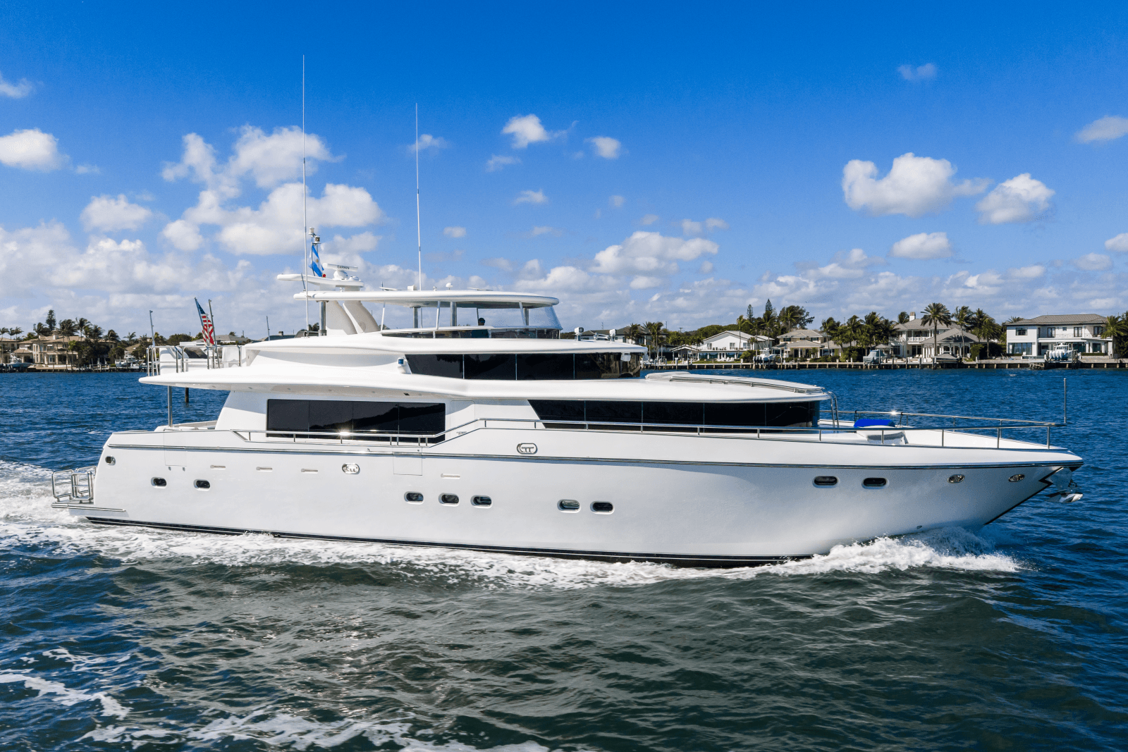2005 Johnson 87' Motor Yacht - Photo 1