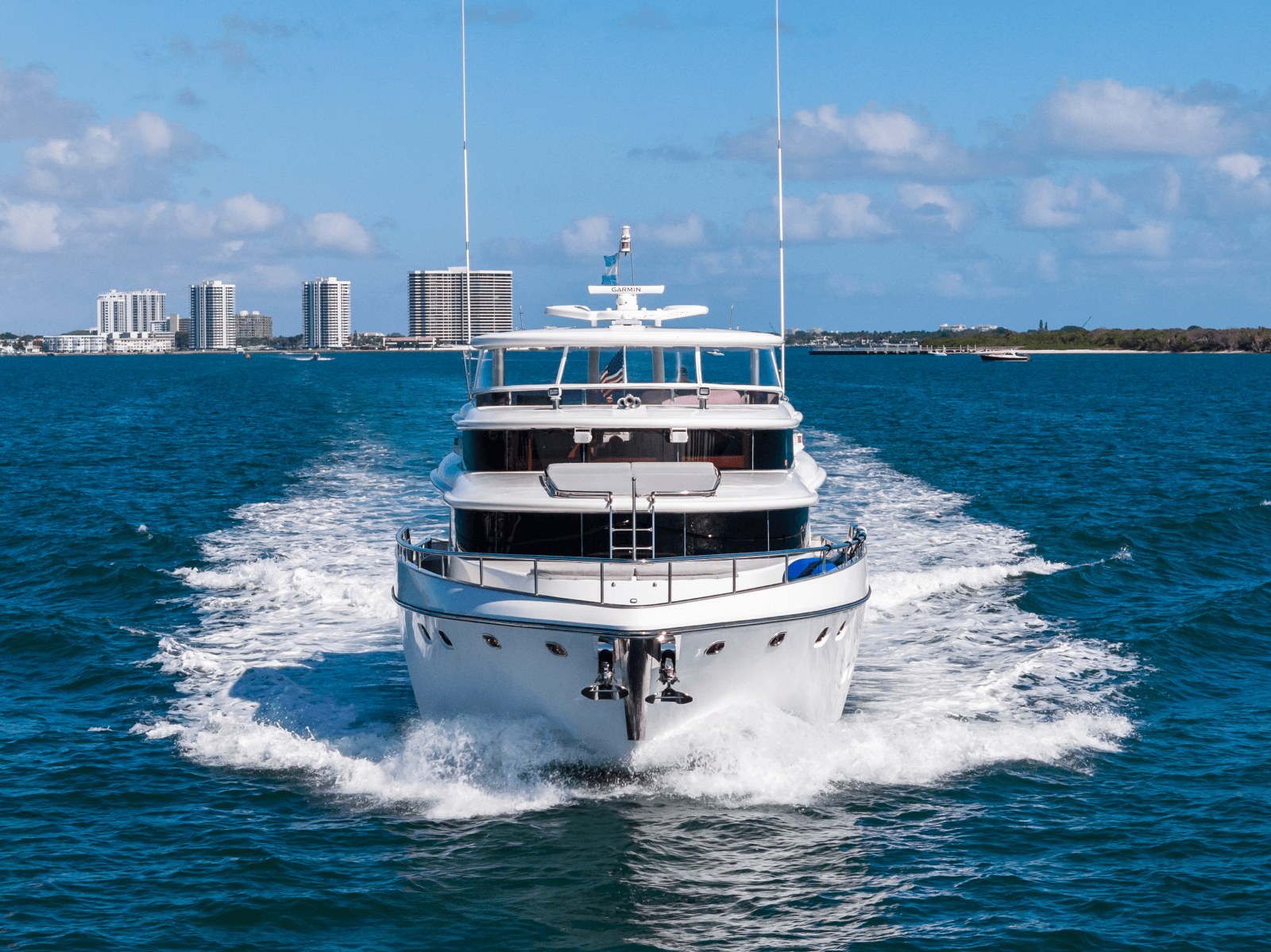 2005 Johnson 87' Motor Yacht - Photo 5