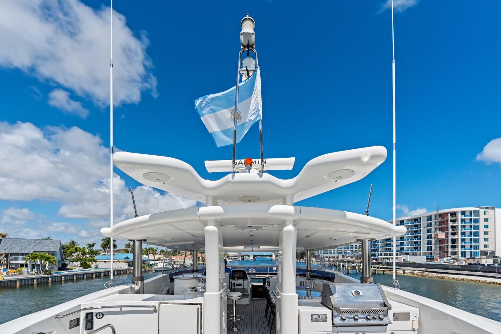 2005 Johnson 87' Motor Yacht - Photo 21