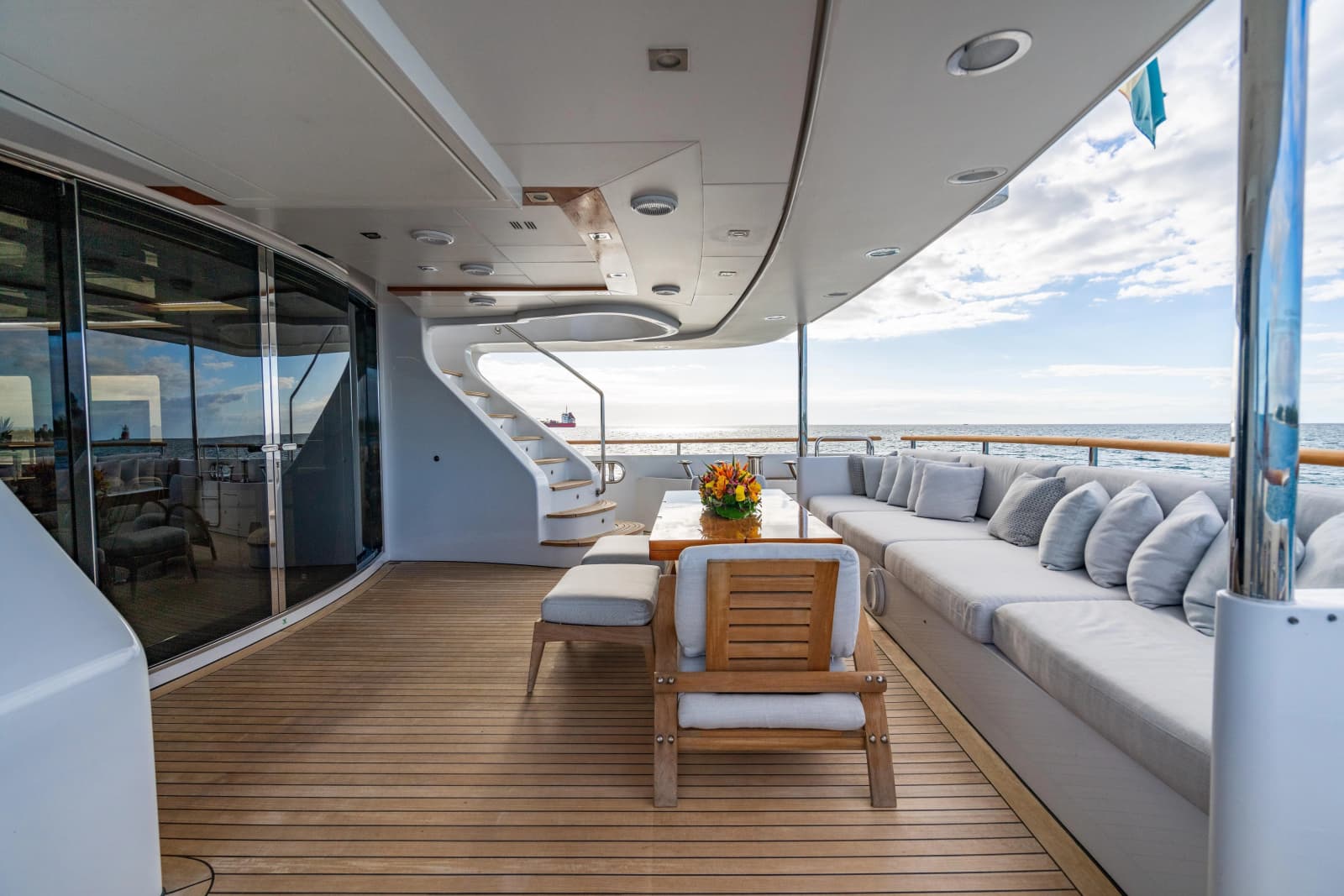 2011 Benetti Classic 121 - Photo 7