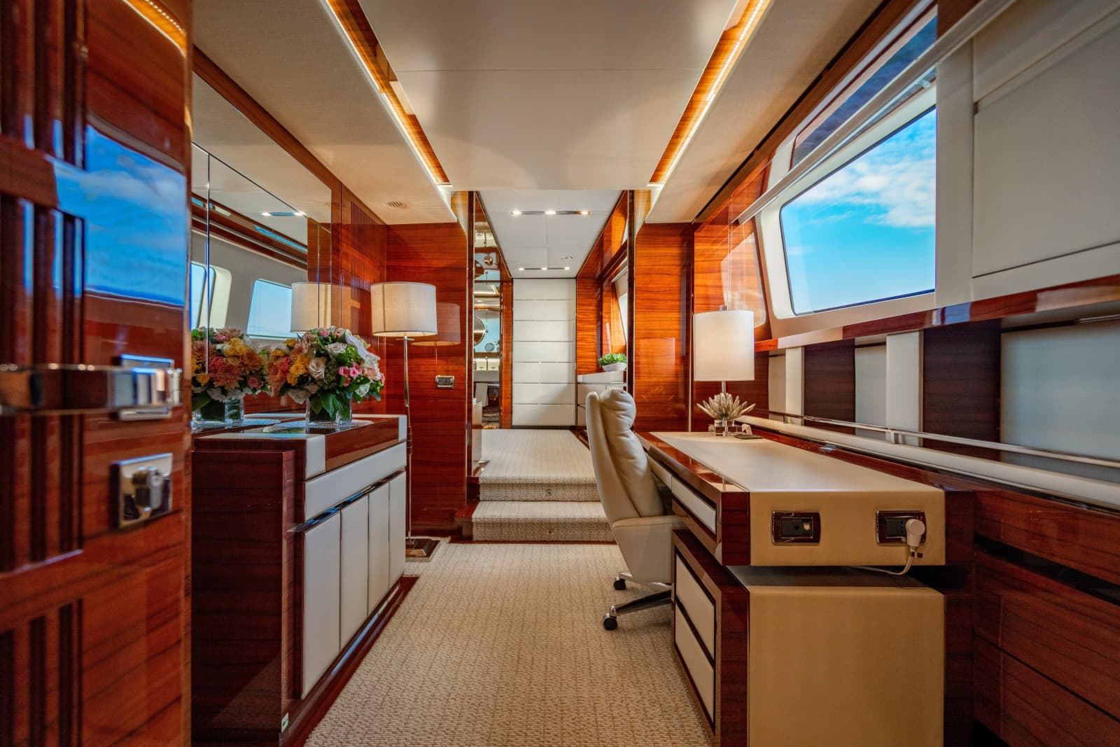 2011 Benetti Classic 121 - Photo 23