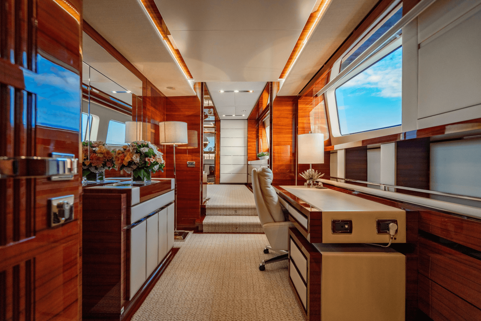 2011 Benetti Classic 121 - Photo 23