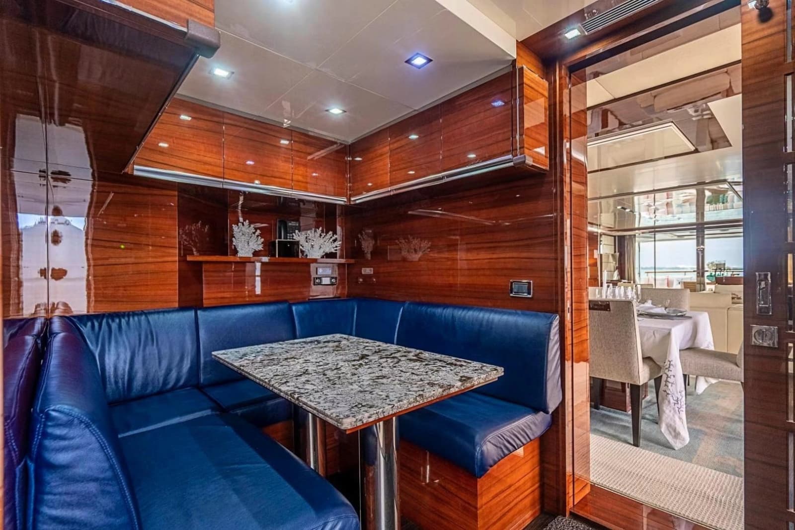 2011 Benetti Classic 121 - Photo 19