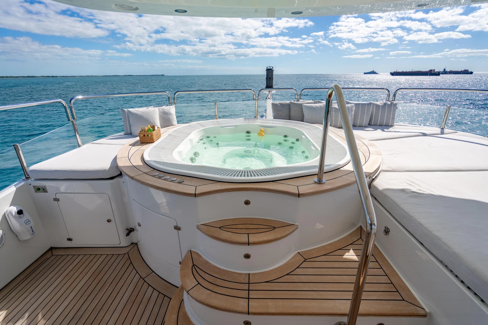 2011 Benetti Classic 121 - Photo 97